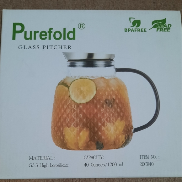 Glass pitcher - Picture 1 of 8